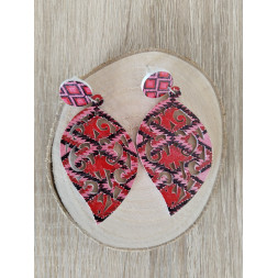 Boucle Arabesque rouge en bois