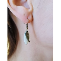 Goutte en boucle d’oreille