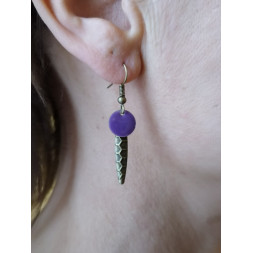 Boucle d’oreille bronze et violette