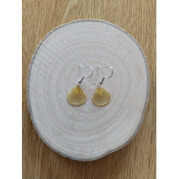 Boucle d’oreille en coquillage