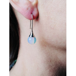 Pierre de lune en boucle