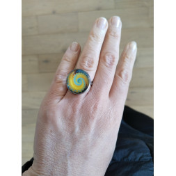 Bague en spirale jaune