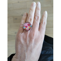Bague avec de jolies petites fleurs