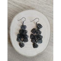 Boucle d’oreille cœurs noirs