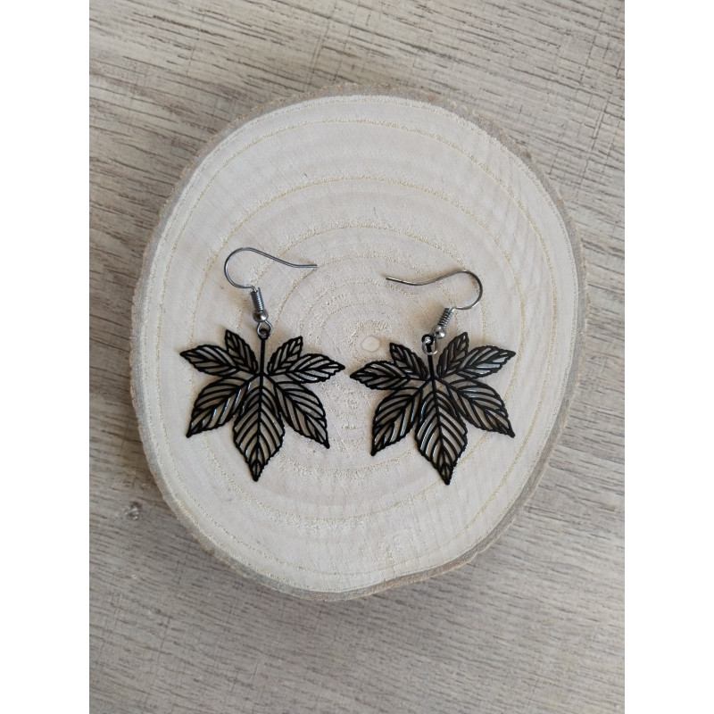 Boucle d’oreille feuille d’érable