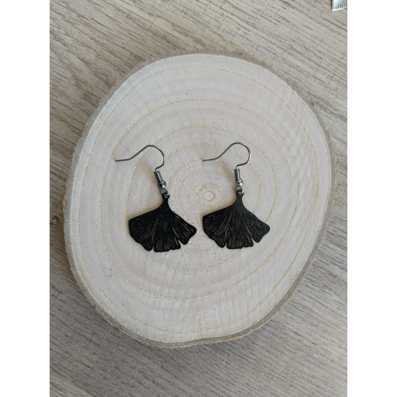 Boucle d’oreille feuille de ginkgo