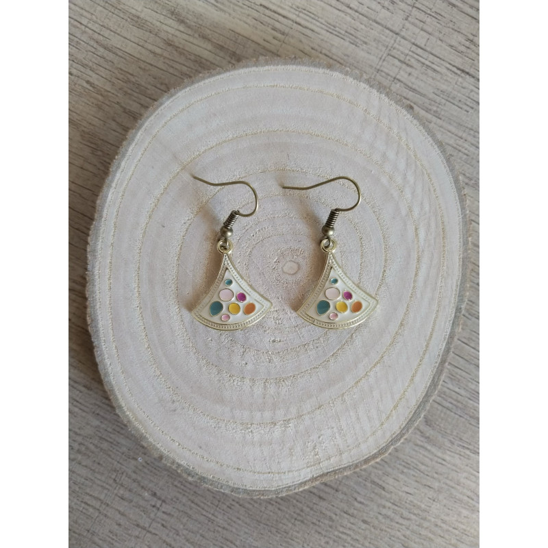 Boucle d’oreille colorée
