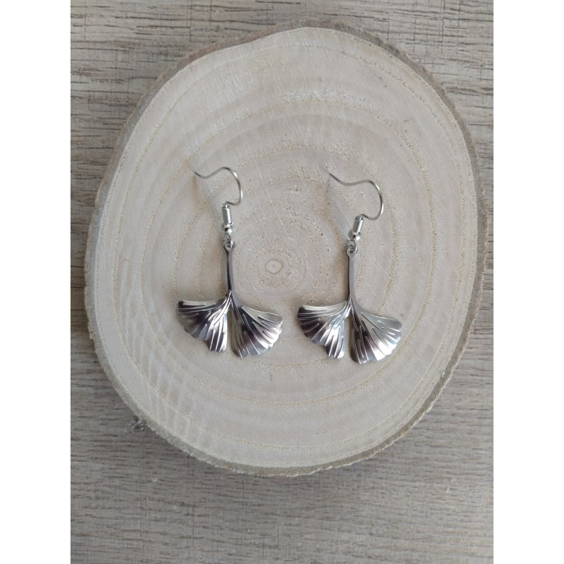 Boucle d’oreille feuille de Ginkgo
