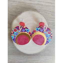 Boucle d’oreille colorée