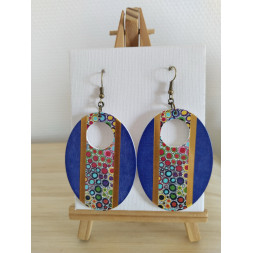 Boucle d’oreille colorée en bois