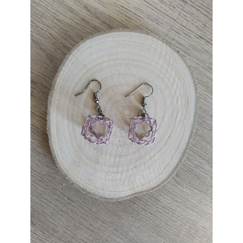 Boucle d’oreille parme