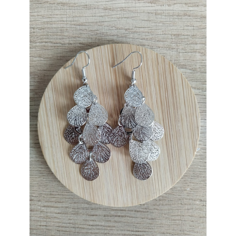 Boucle d’oreille feuilles argentées