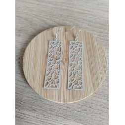 Boucle d’oreille frise en coeurs