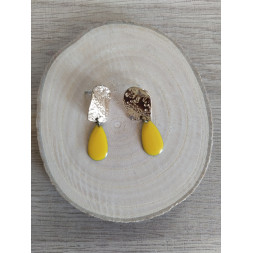 Boule d’oreille martelée en dorée et jaune