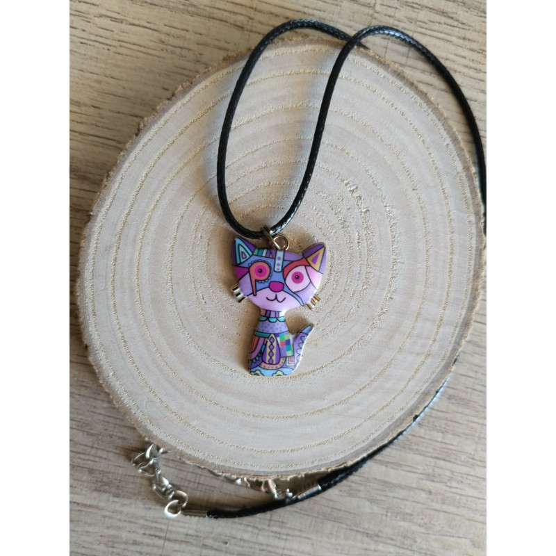 Collier chat violet
