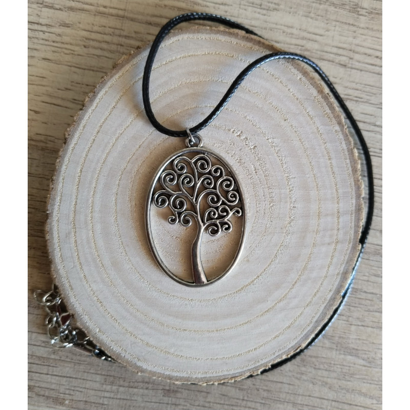 Collier en arbre de vie