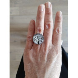 La bague en arbre de vie