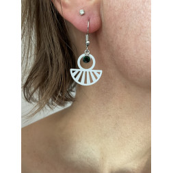 Boucle d’oreille soleil levant blanc