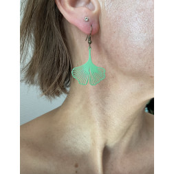 Boucle d’oreille grande feuille verte