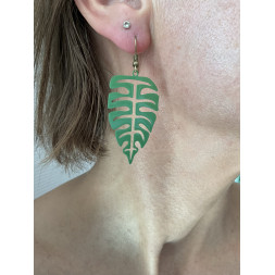 Boucle d’oreille grande feuille tropicale