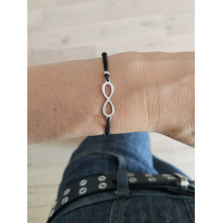 Bracelet avec le symbole infini