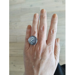 Bague en spirale grise