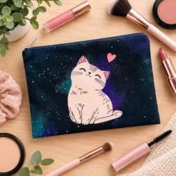 Pochette et son petit chat rose